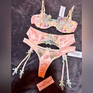 NWT For Love And Lemons 3pc Full Lingerie Set